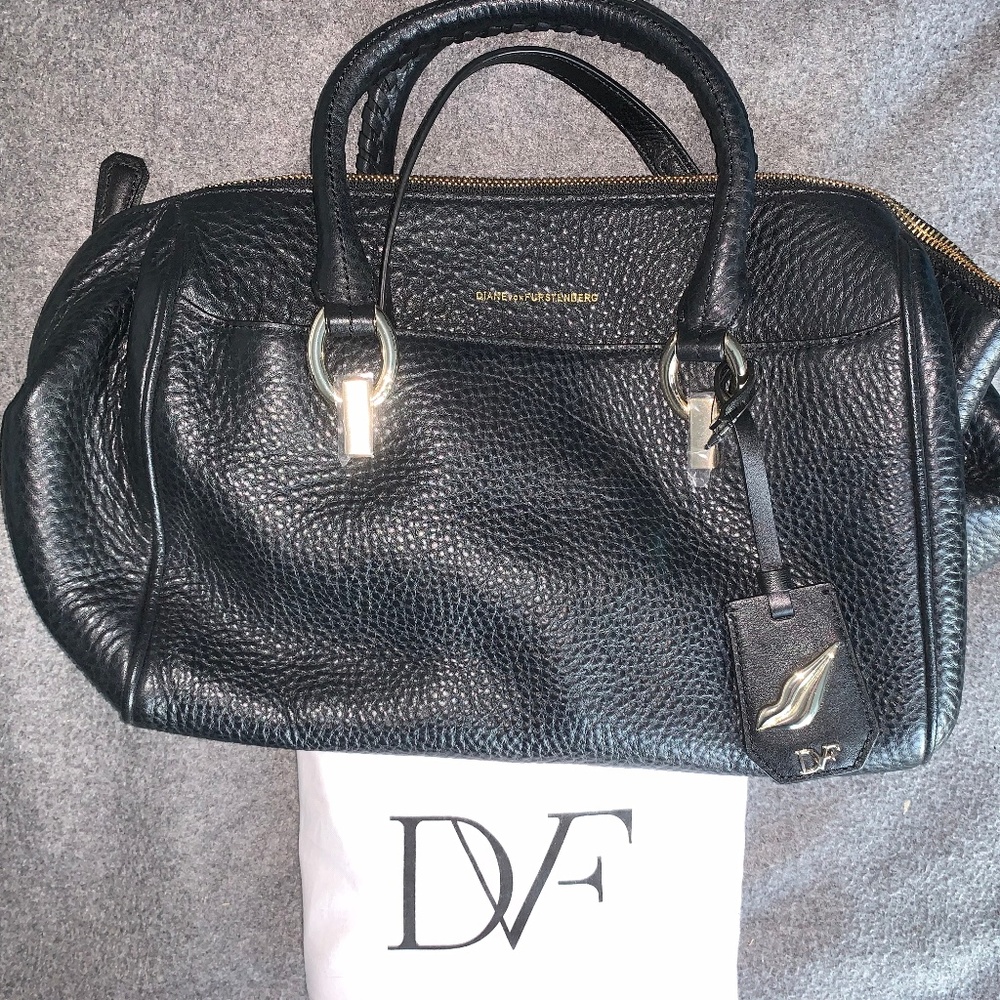 NWT Diane von Furstenberg black leather Sutra Bag